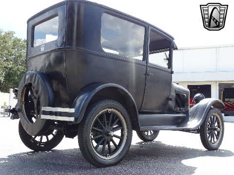 1927 Ford Model T image 24