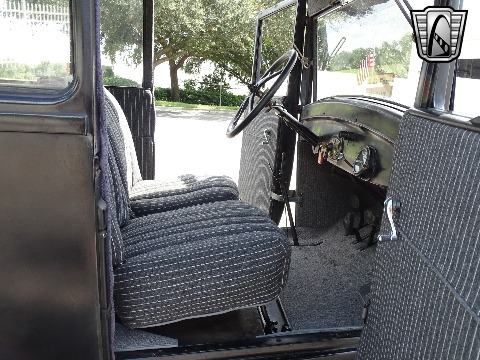 1927 Ford Model T image 104