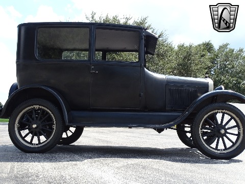 1927 Ford Model T image 27