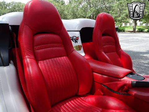 2001 Chevrolet Corvette image 107