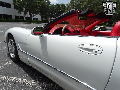 2001 Chevrolet Corvette image 61