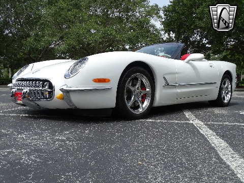 2001 Chevrolet Corvette image 11