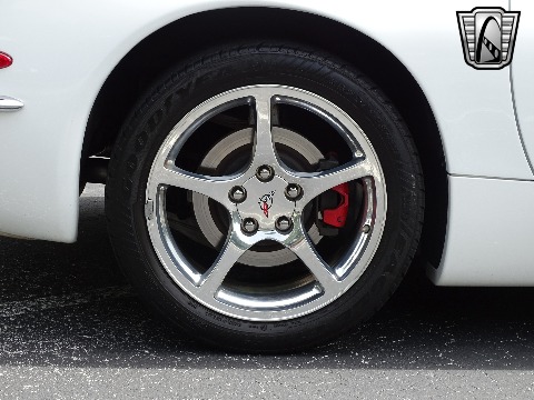 2001 Chevrolet Corvette image 43