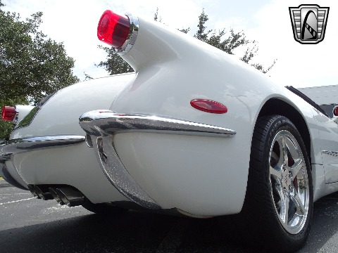 2001 Chevrolet Corvette image 75