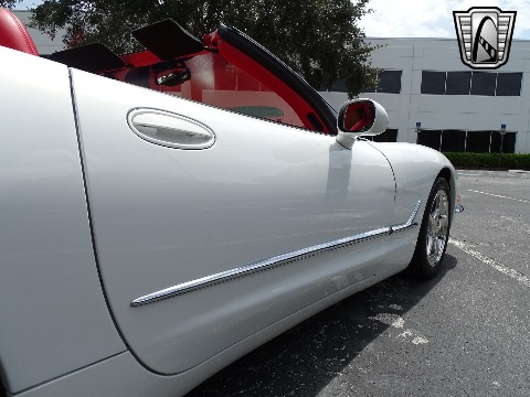 2001 Chevrolet Corvette image 77