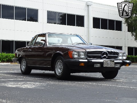 1985 Mercedes-Benz 380SL image 29