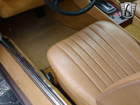 1985 Mercedes-Benz 380SL image 108