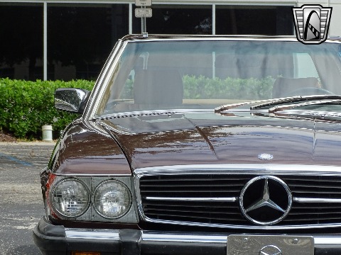 1985 Mercedes-Benz 380SL image 31