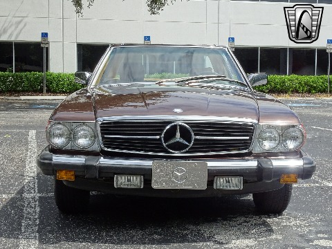 1985 Mercedes-Benz 380SL image 7