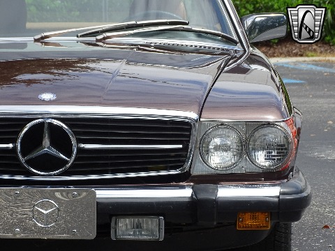 1985 Mercedes-Benz 380SL image 33
