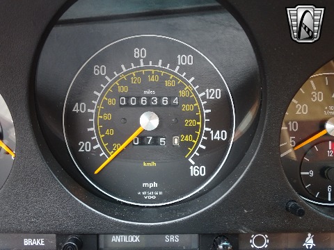 1985 Mercedes-Benz 380SL image 111