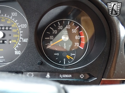 1985 Mercedes-Benz 380SL image 112