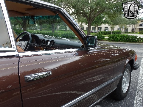 1985 Mercedes-Benz 380SL image 89