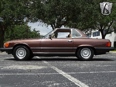 1985 Mercedes-Benz 380SL image 14