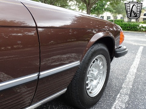 1985 Mercedes-Benz 380SL image 92