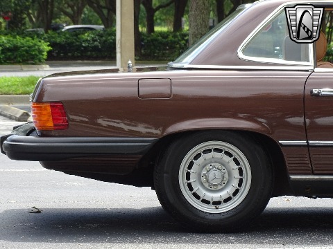 1985 Mercedes-Benz 380SL image 41