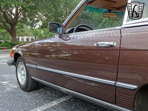 1985 Mercedes-Benz 380SL image 69