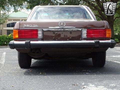 1985 Mercedes-Benz 380SL image 20