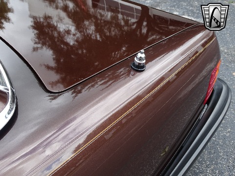 1985 Mercedes-Benz 380SL image 73