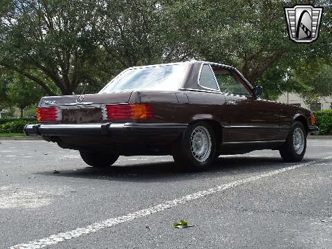 1985 Mercedes-Benz 380SL image 23