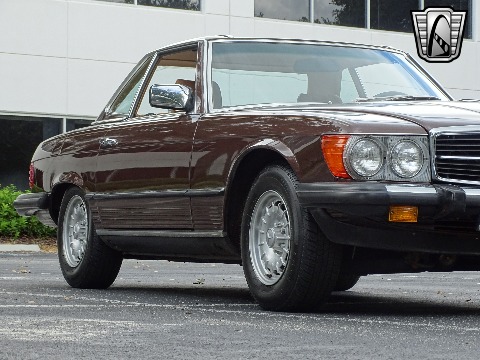 1985 Mercedes-Benz 380SL image 51