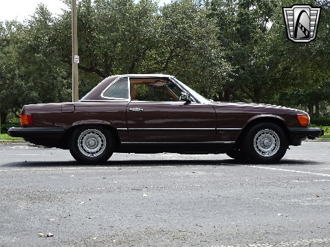 1985 Mercedes-Benz 380SL image 26