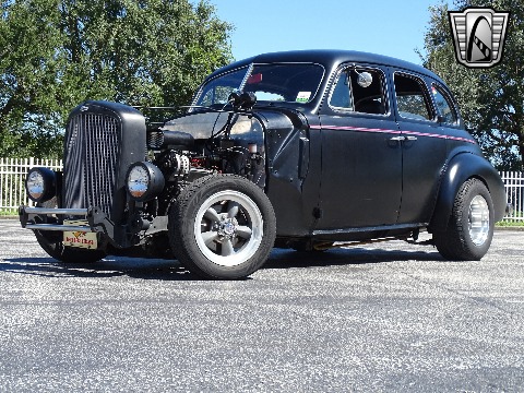 1940 Chevrolet Custom image 3