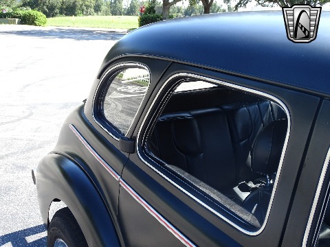 1940 Chevrolet Custom image 81