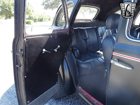 1940 Chevrolet Custom image 107