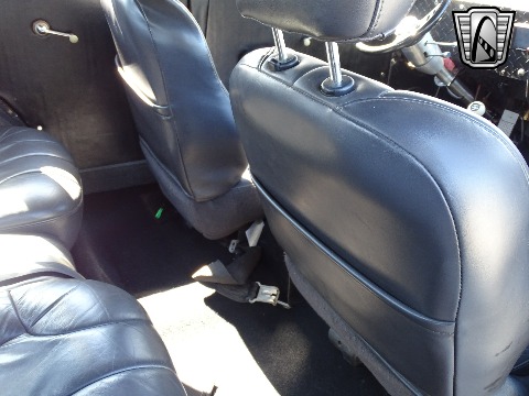 1940 Chevrolet Custom image 109