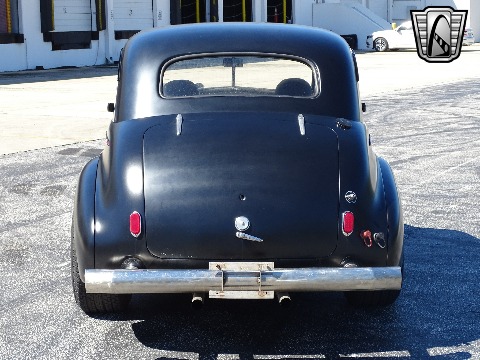 1940 Chevrolet Custom image 19