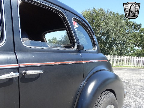 1940 Chevrolet Custom image 72