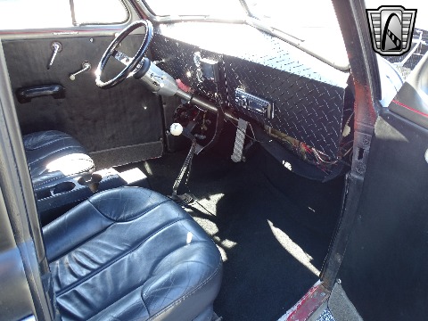 1940 Chevrolet Custom image 104