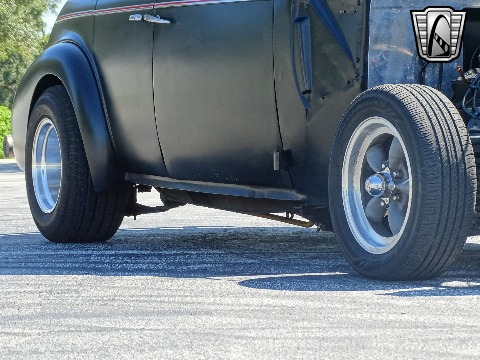 1940 Chevrolet Custom image 53