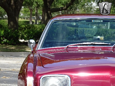 1964 Studebaker Avanti image 30