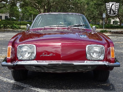 1964 Studebaker Avanti image 7