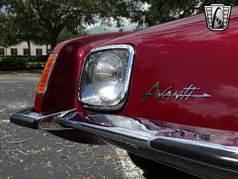 1964 Studebaker Avanti image 59