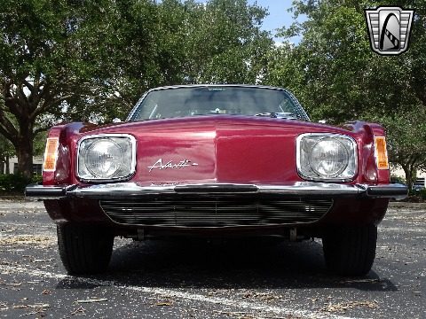 1964 Studebaker Avanti image 8