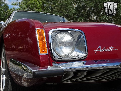 1964 Studebaker Avanti image 60