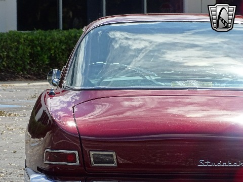 1964 Studebaker Avanti image 37