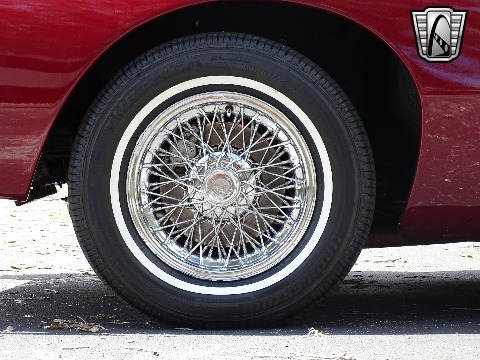 1964 Studebaker Avanti image 45