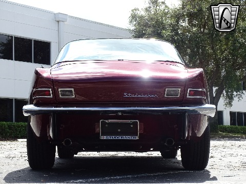 1964 Studebaker Avanti image 20