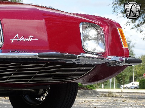1964 Studebaker Avanti image 49