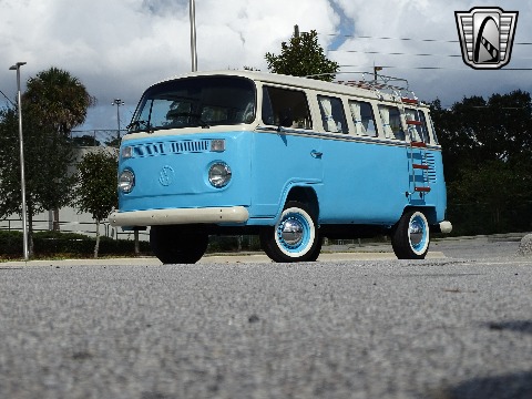 1995 Volkswagen Bus image 5