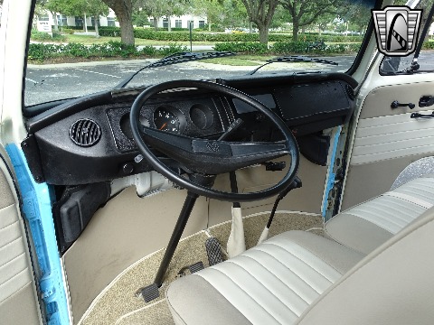 1995 Volkswagen Bus image 59