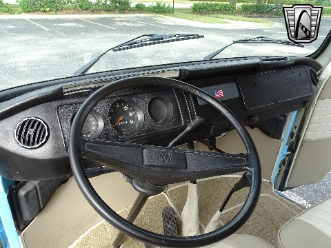 1995 Volkswagen Bus image 60