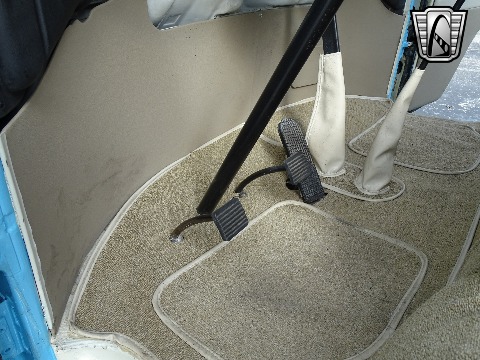 1995 Volkswagen Bus image 61