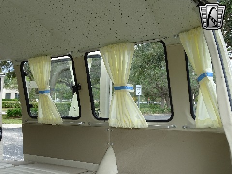 1995 Volkswagen Bus image 88