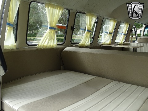 1995 Volkswagen Bus image 91