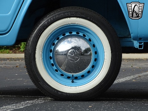 1995 Volkswagen Bus image 41